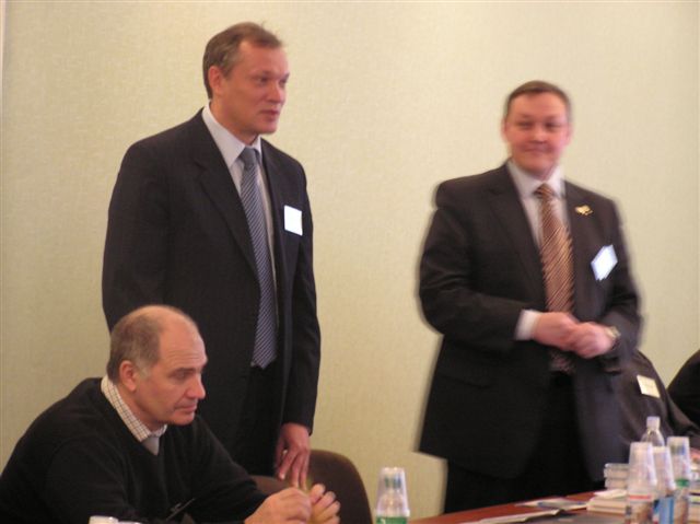 Виктор Насобин с приветствием от коллег из Российского Союза ИТ-директоров